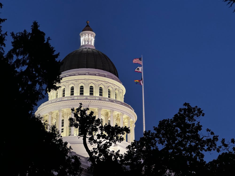 dome-of-california-state-capitol-in-sacramento